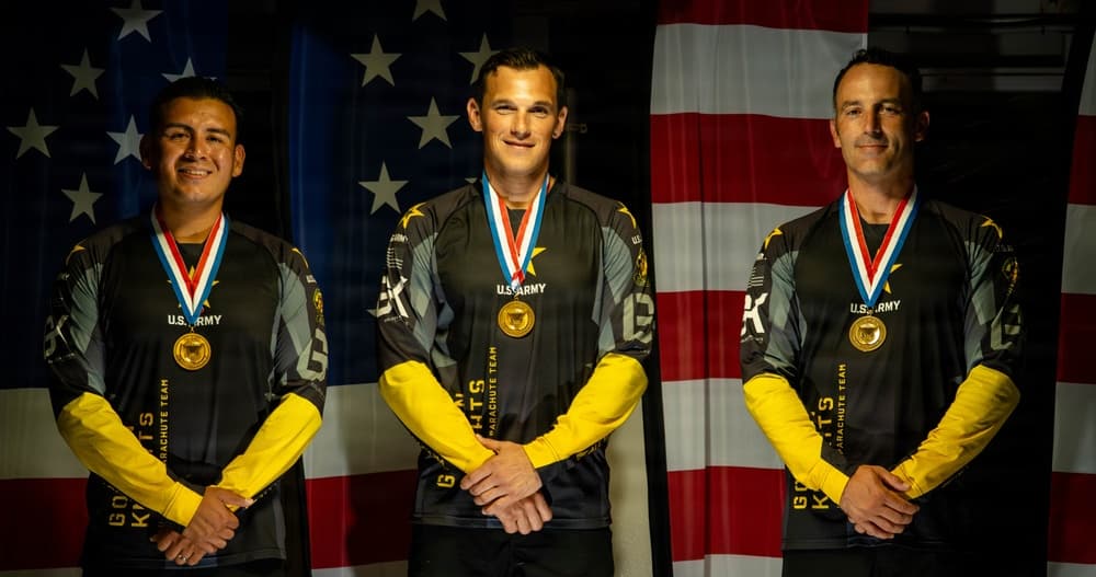 Nahu Ramirez, Morgan George i Ryan O’Rourke z Golden Knights ze złotymi medalami po zawodach w Perris